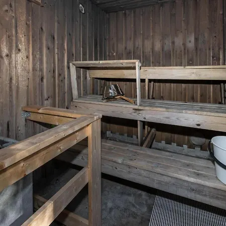 Lampaluodon Punainen Tupa By Interhome