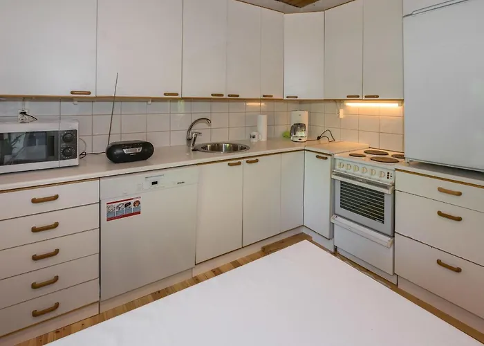 Lampaluodon Punainen Tupa By Interhome Tyltty