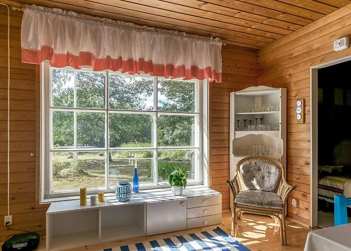 Lampaluodon Punainen Tupa By Interhome *